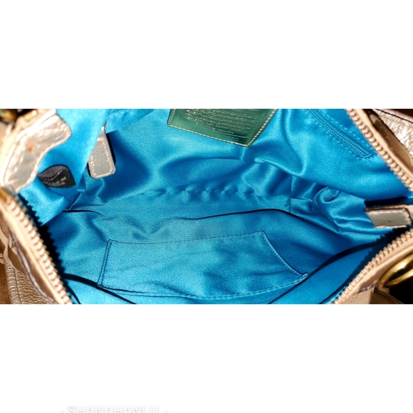 Coach Poppy Signature C Khaki/Gold Baguette - Picture 4 of 8